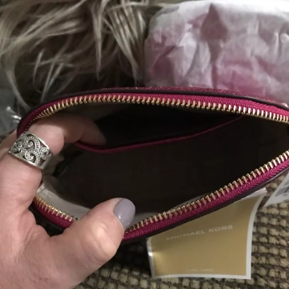 2 MK POUCHES & 1card holder Ulta Pink $240 BNWT - Picture 8 of 8